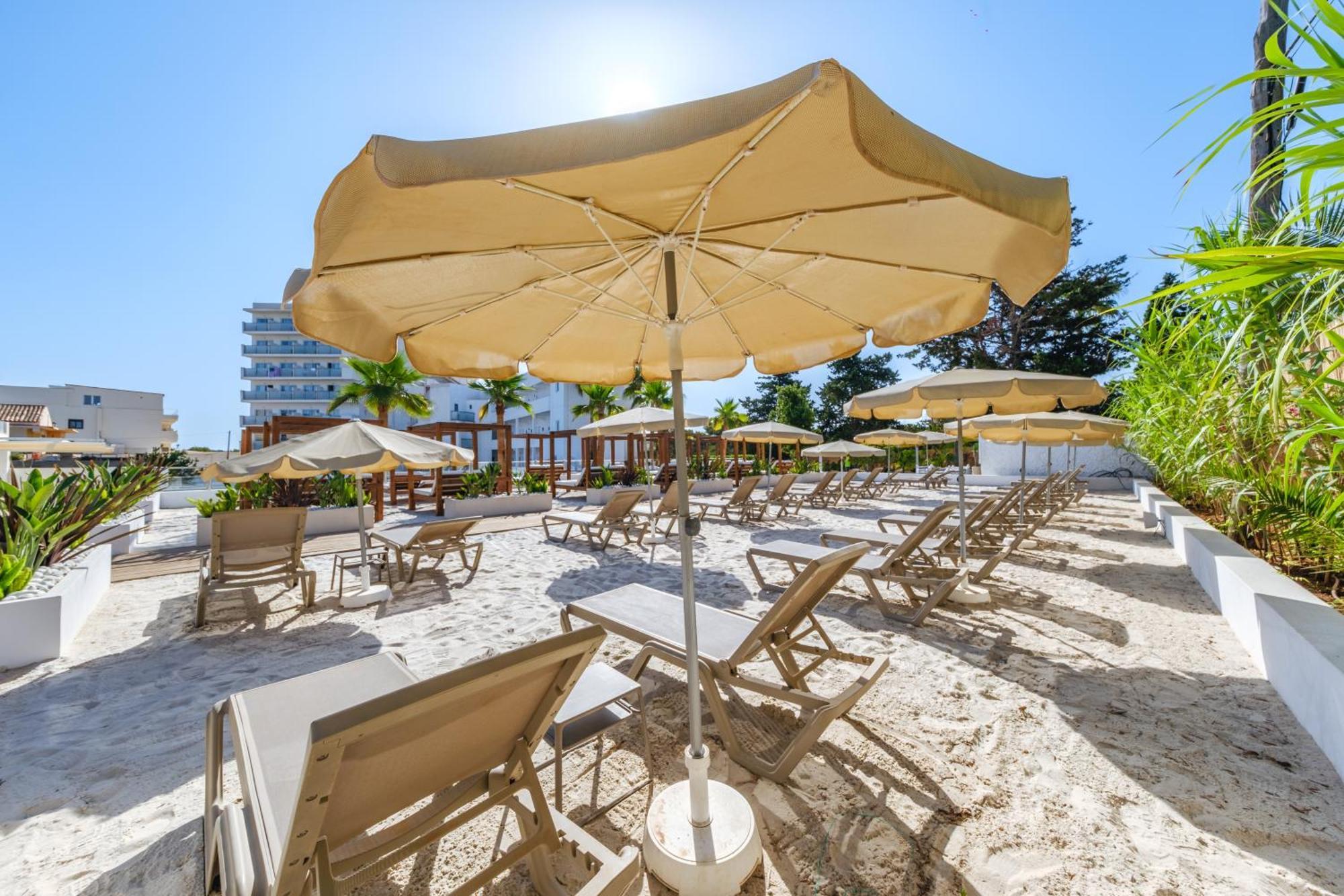Hotel Ankaa - Adults Only Порто Кристо Экстерьер фото