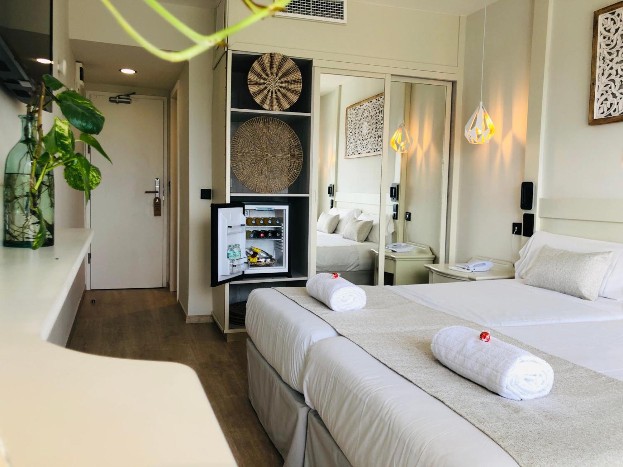 Hotel Ankaa - Adults Only Порто Кристо Экстерьер фото
